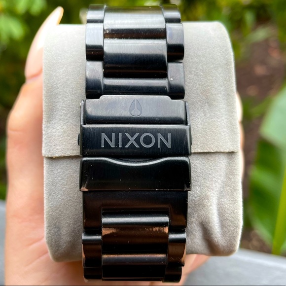 ▪️All Black▪️51-30 Nixon Watch Men’s - Picture 5 of 7